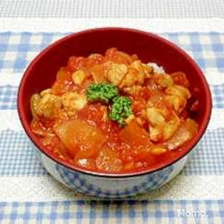 相性ばっちり♪鶏肉のトマト丼